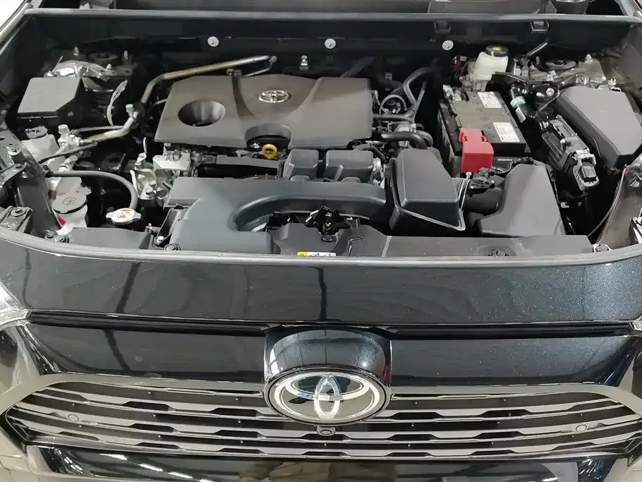 Toyota RAV4 — фото 10