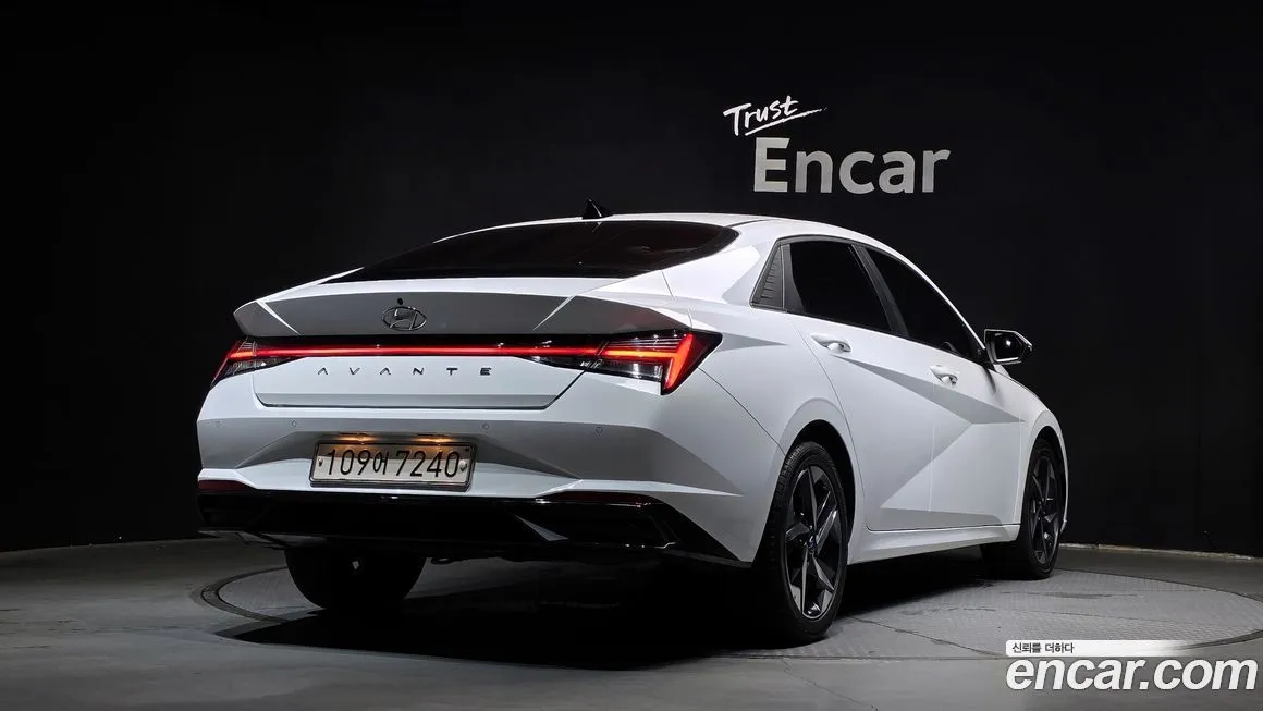Hyundai AVANTE — фото 2