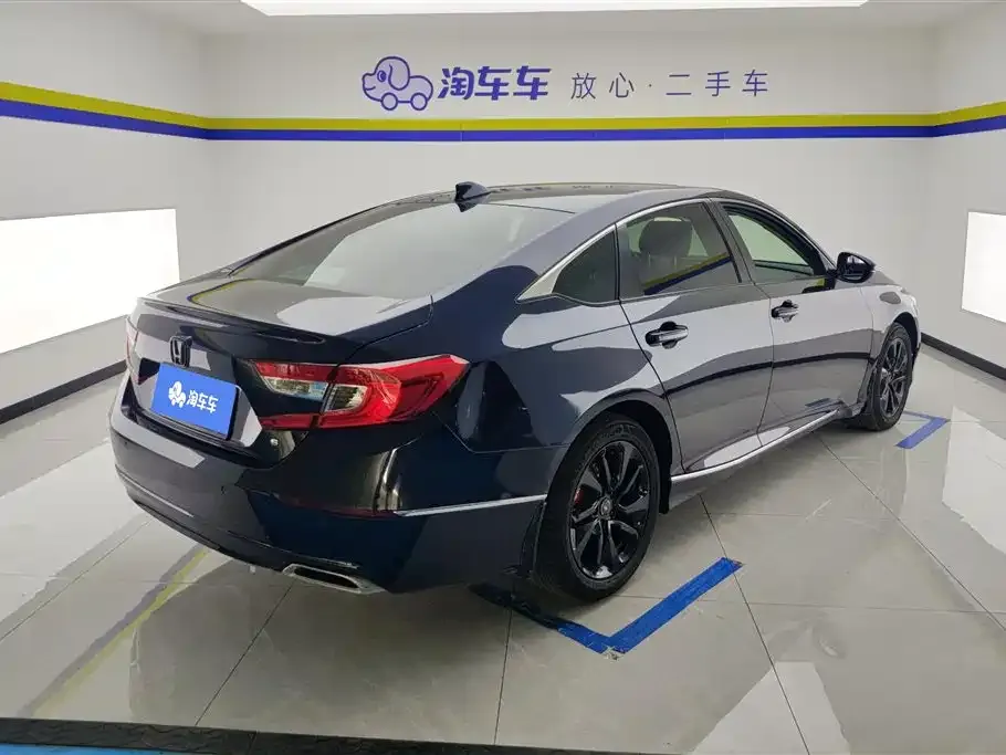 Honda Accord — фото 3