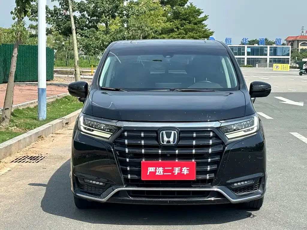 Honda Elysion 2022 из CN, фото 2