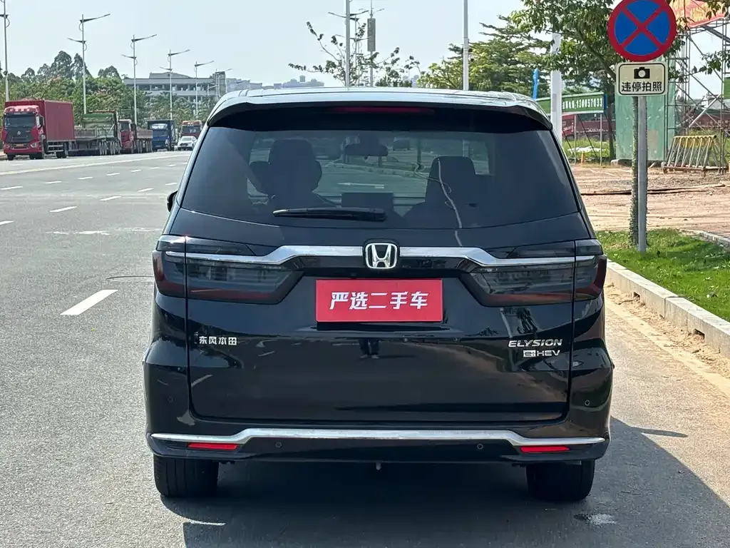 Honda Elysion 2022 из CN, фото 8