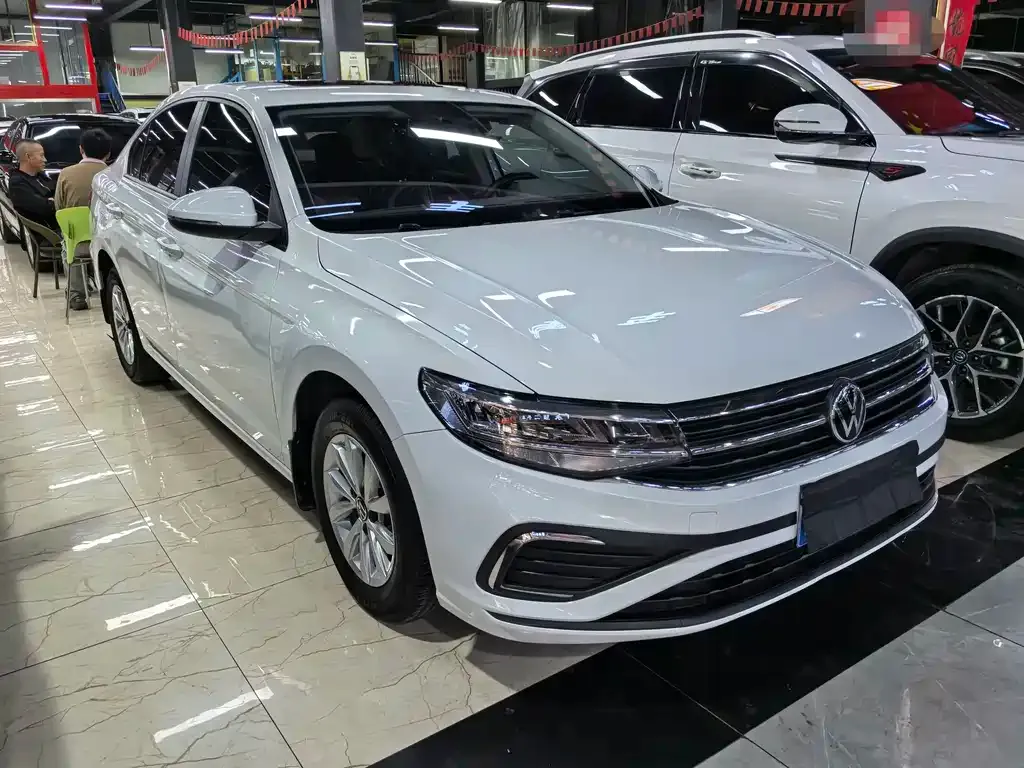 Volkswagen Bora 2023 из CN, фото 3