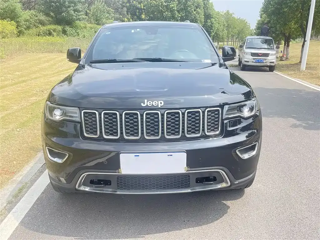 Jeep Grand Cherokee (Import) — фото 3