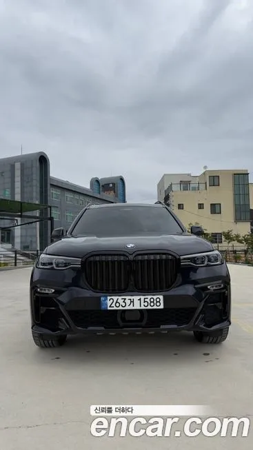 BMW X7 — фото 3