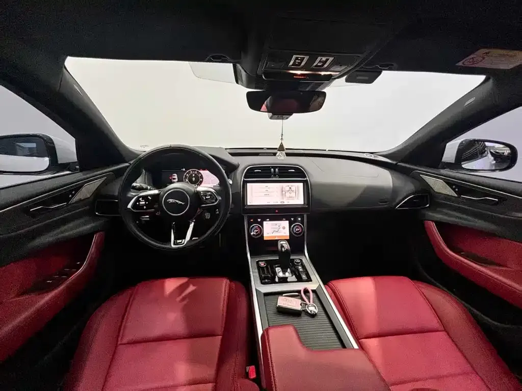 Jaguar XEL 2024 из CN, фото 7