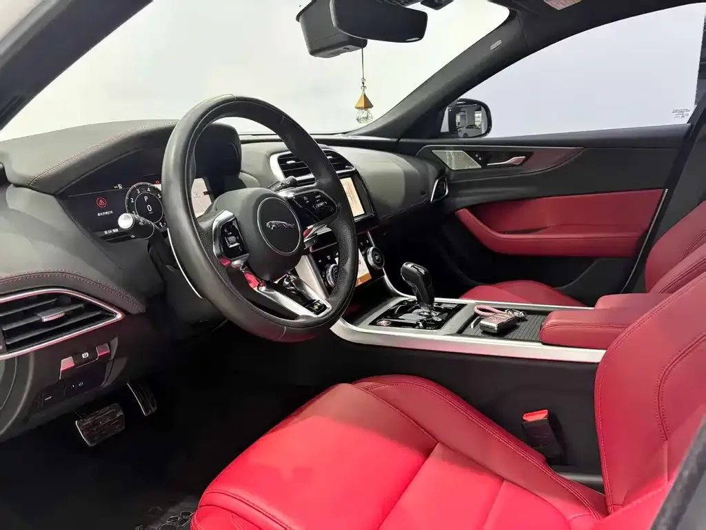 Jaguar XEL 2024 из CN, фото 9