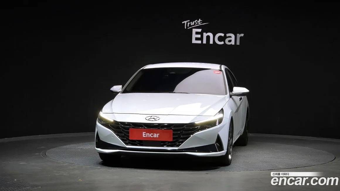 Hyundai AVANTE — фото 3