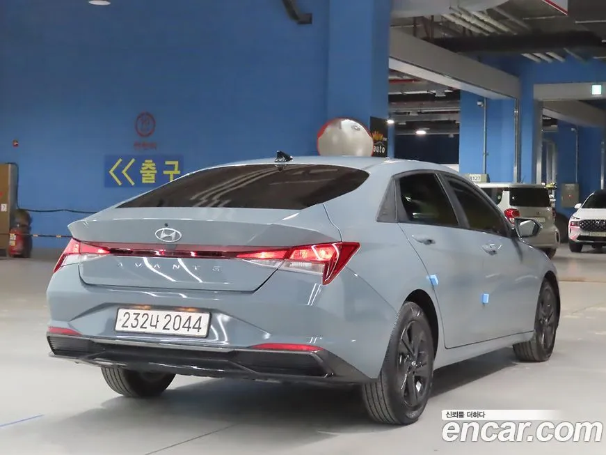 Hyundai AVANTE — фото 4