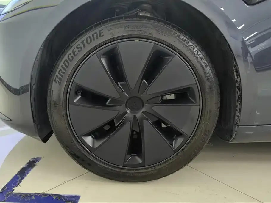 Tesla Model 3 2025 из CN, фото 6