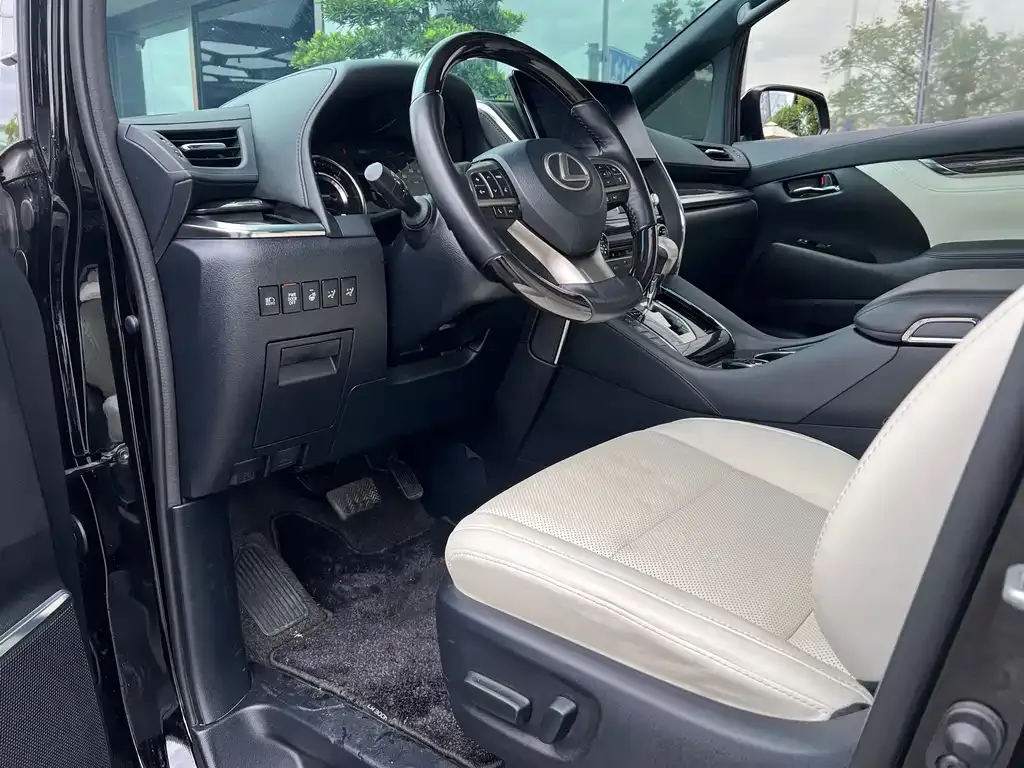 Lexus LM 2022 из CN, фото 2