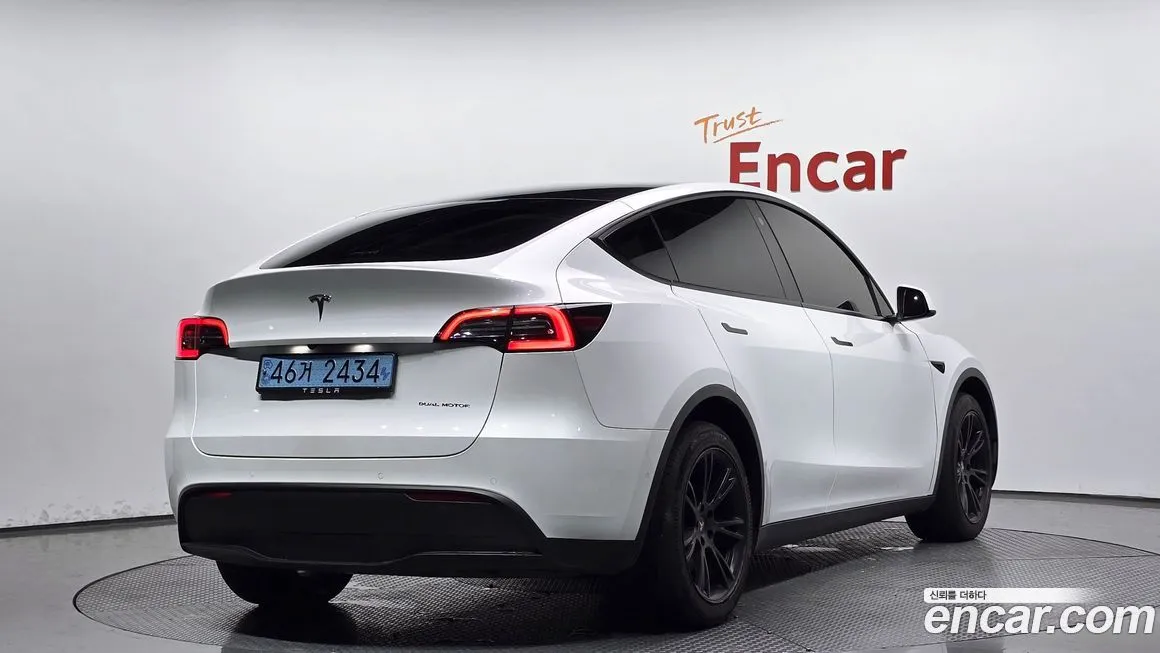 Tesla Model Y 2022 из KR, фото 2