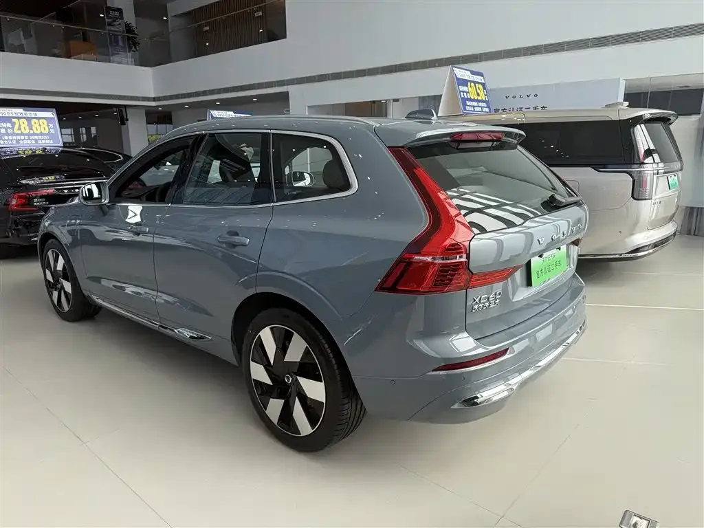 [object Object] XC60 PHEV 2023 из CN, фото 4