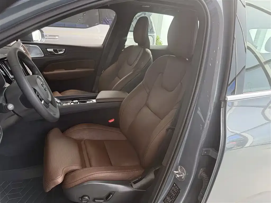 [object Object] XC60 PHEV 2023 из CN, фото 8