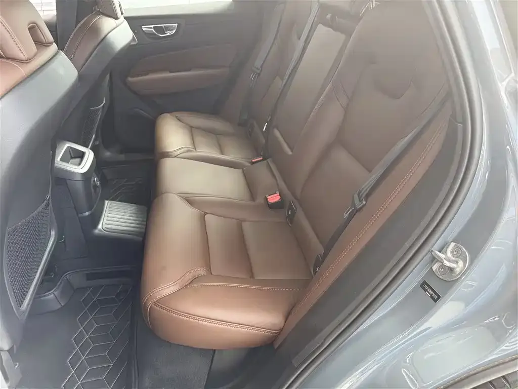 [object Object] XC60 PHEV 2023 из CN, фото 9