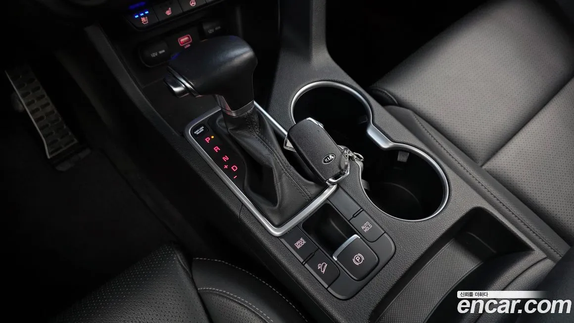 Kia Sportage — фото 9