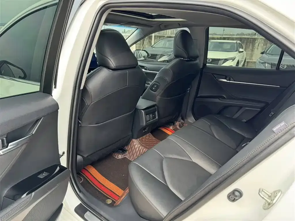 Toyota Camry 2022 из CN, фото 10