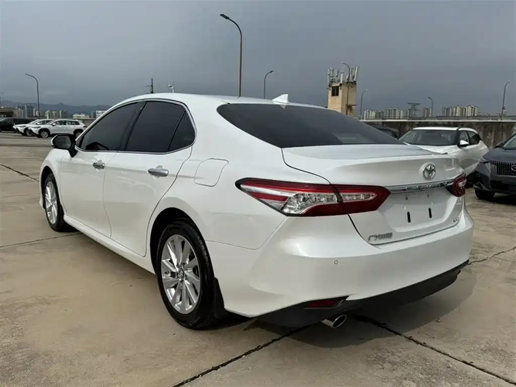 Toyota Camry 2022 из CN, фото 5