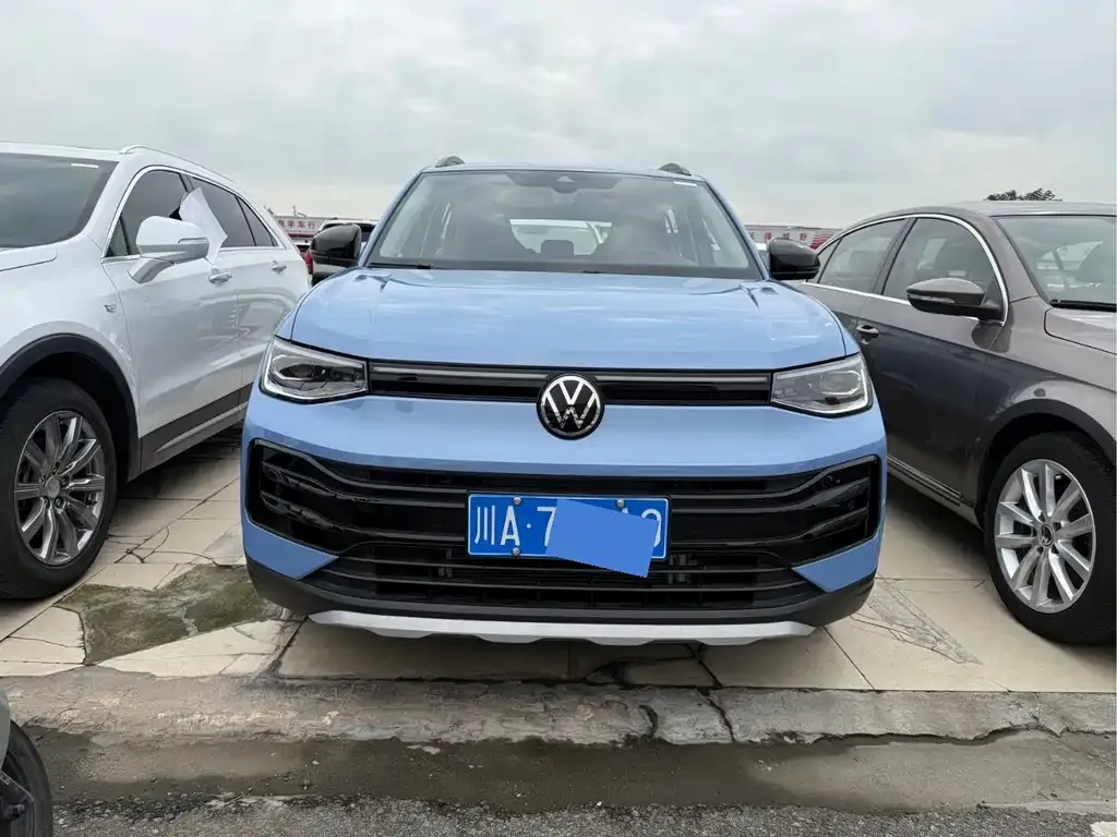 Volkswagen Tharu — фото 2