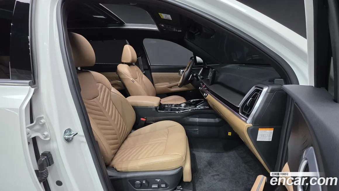 Kia Sorento — фото 10