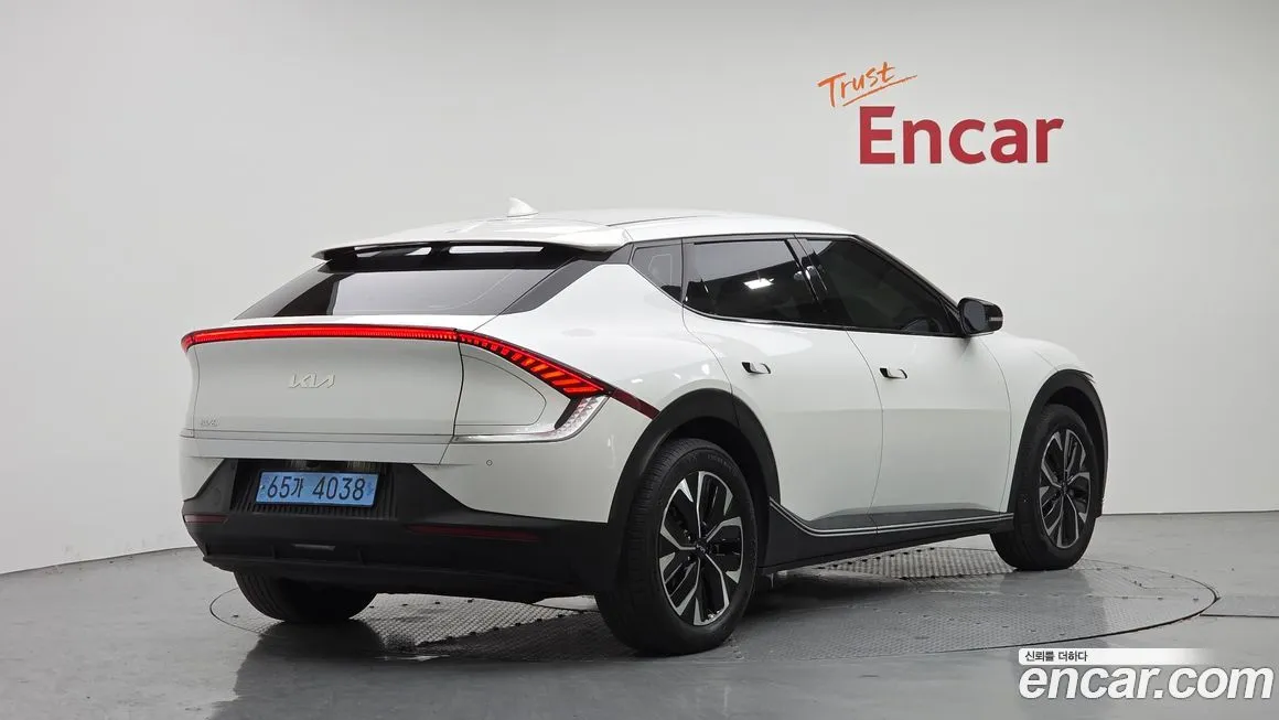Kia EV6 — фото 2