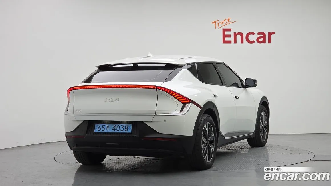 Kia EV6 — фото 4