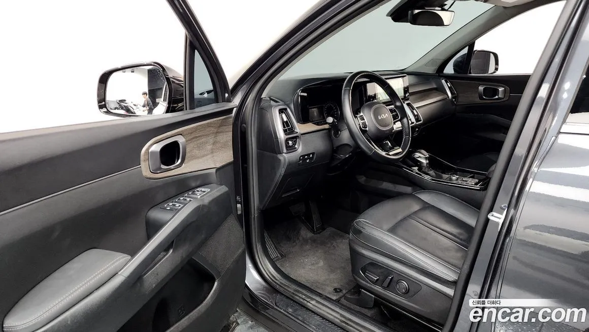 Kia Sorento — фото 10