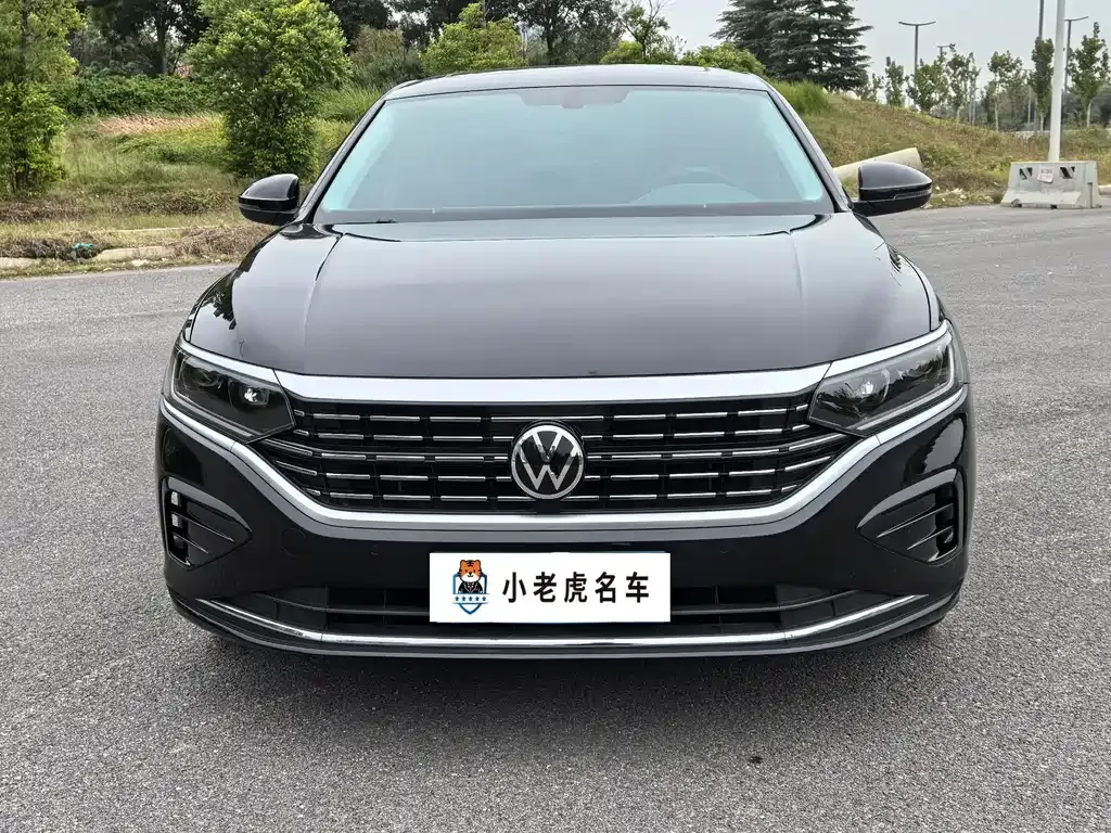 Volkswagen Passat 2023 из CN, фото 2