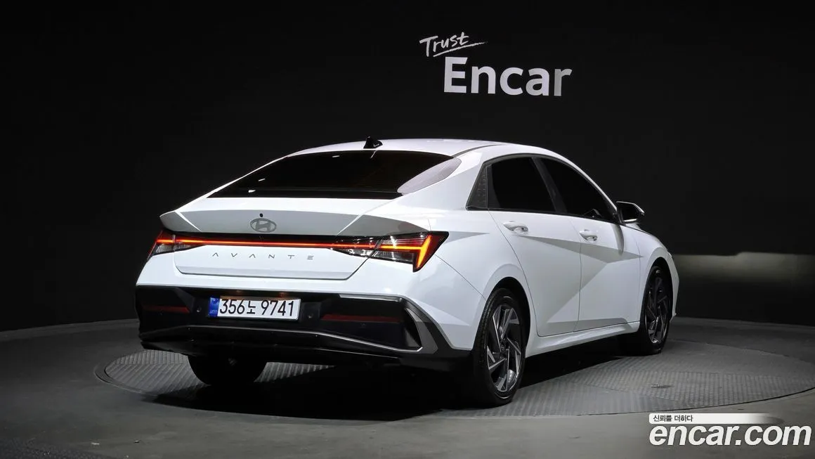 Hyundai AVANTE — фото 2