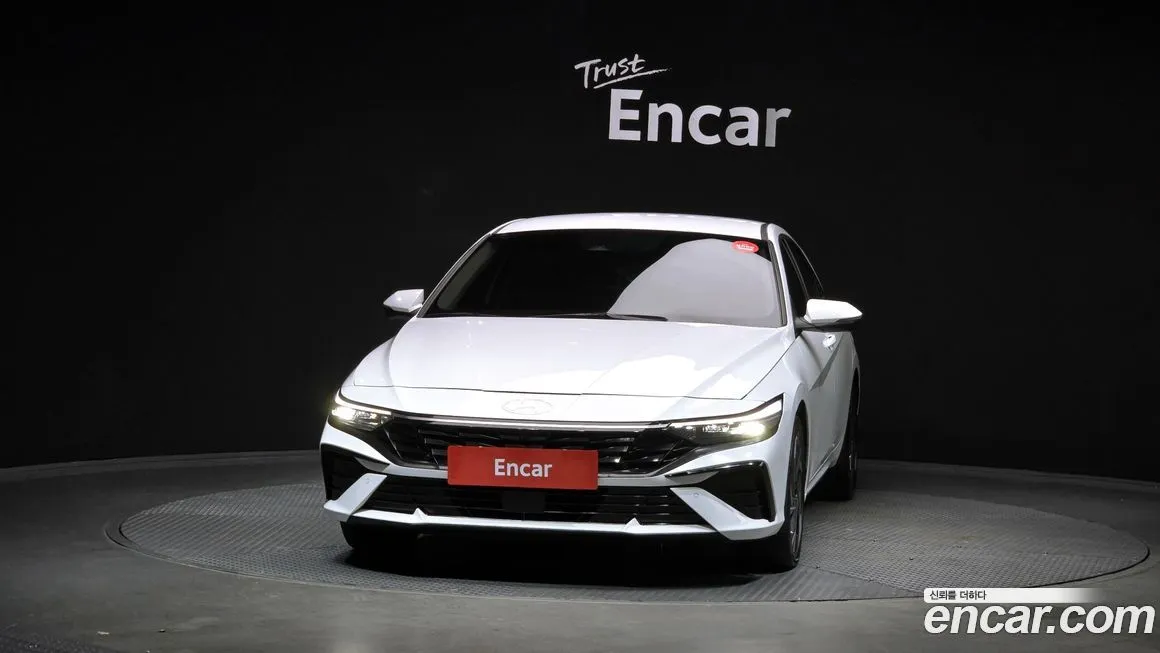 Hyundai AVANTE — фото 3