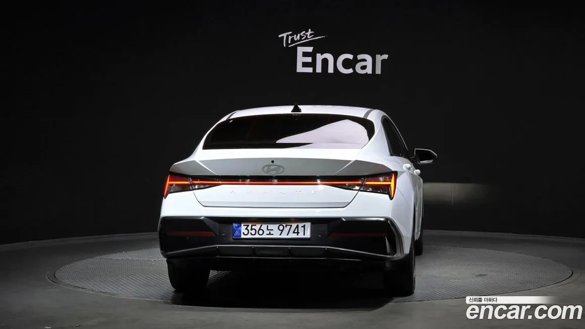 Hyundai AVANTE — фото 4