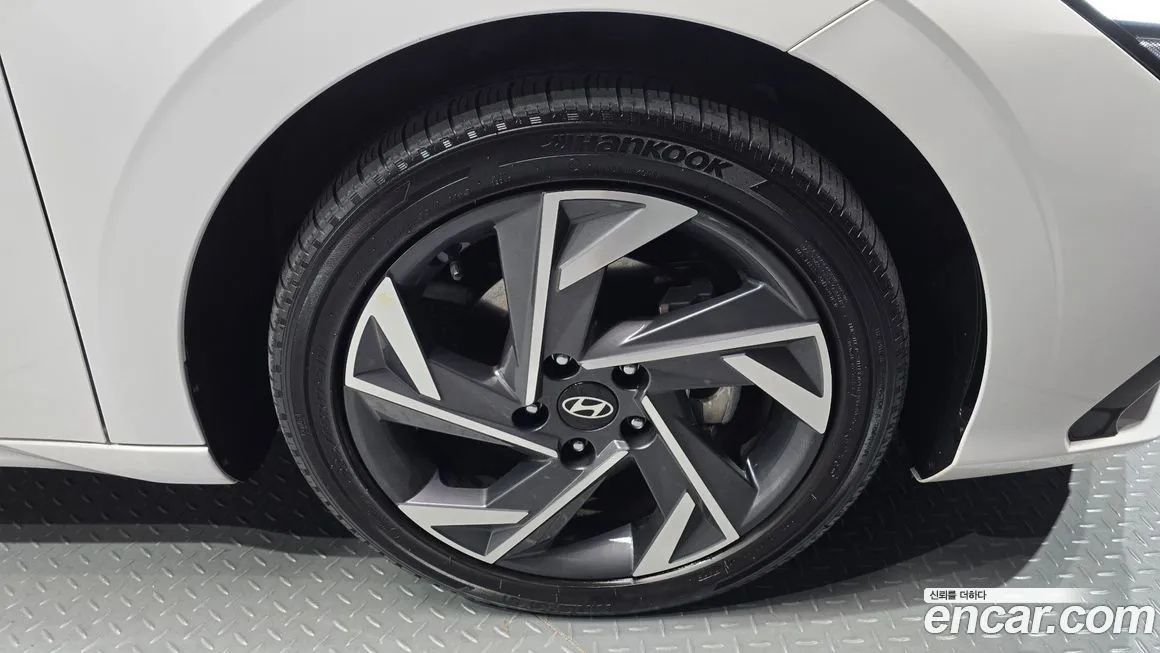 Hyundai AVANTE — фото 5