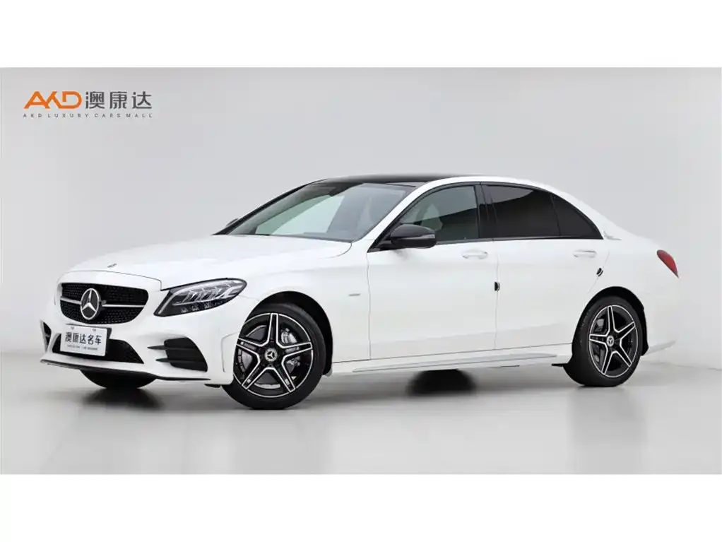 Mercedes-Benz C-Class — фото 1