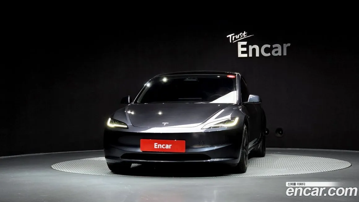 Tesla Model 3 2025 из KR, фото 3