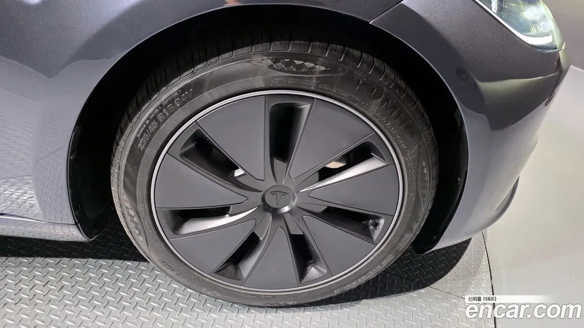 Tesla Model 3 2025 из KR, фото 5
