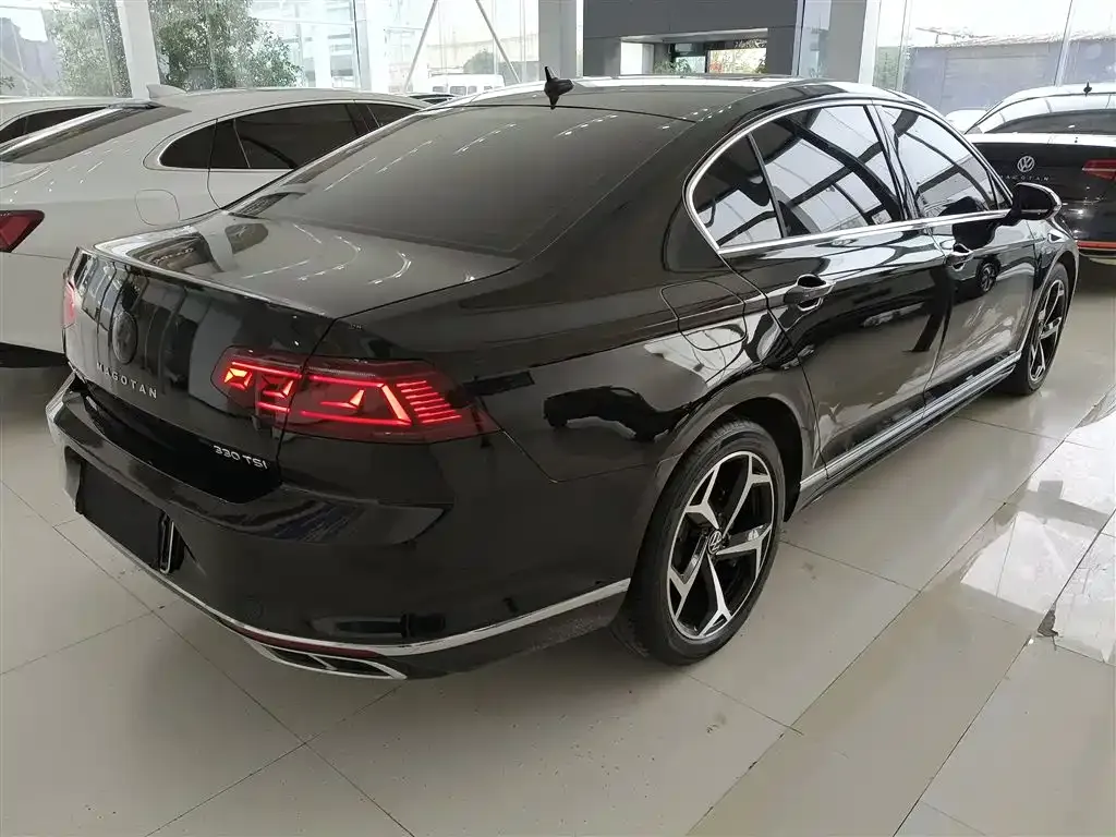 Volkswagen Magotan 2024 из CN, фото 7