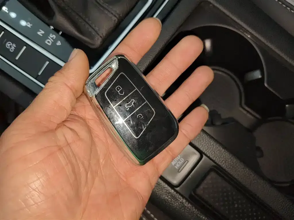 Volkswagen Magotan 2024 из CN, фото 9