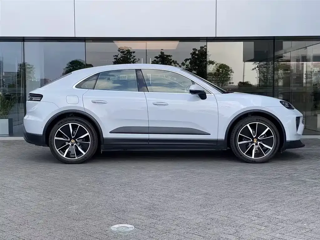 Porsche Macan EV — фото 6