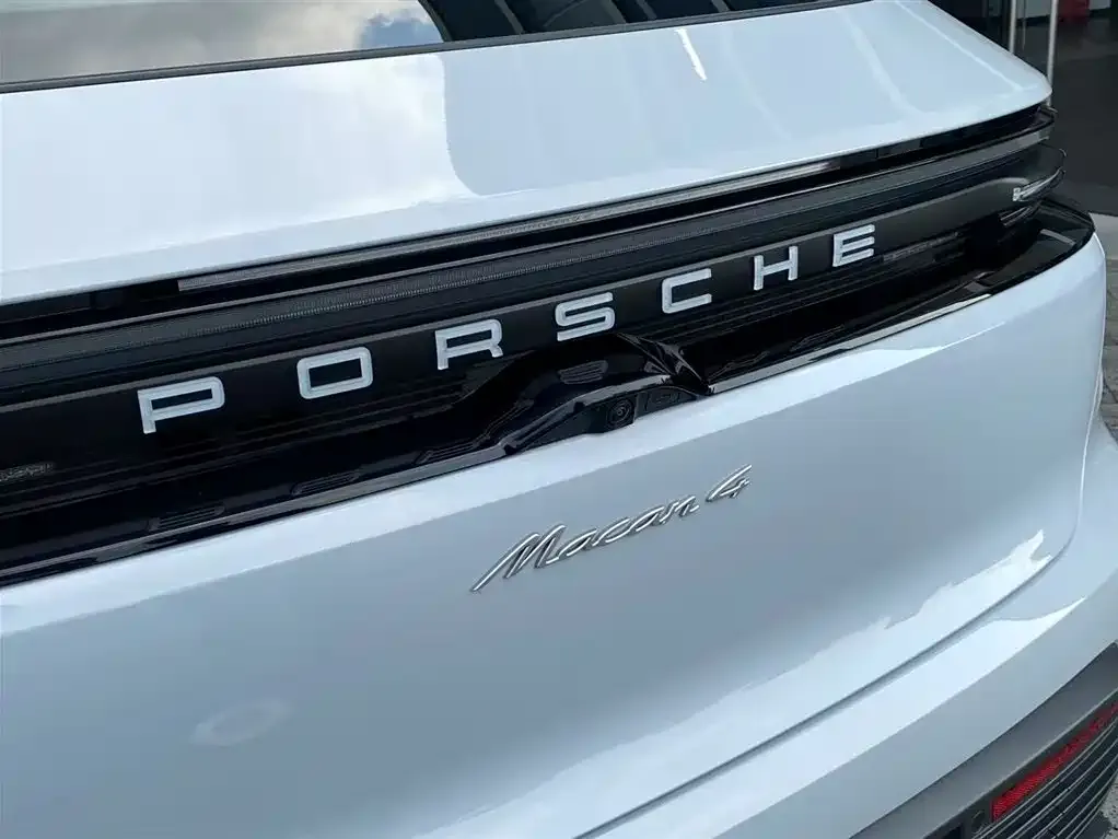 Porsche Macan EV — фото 9