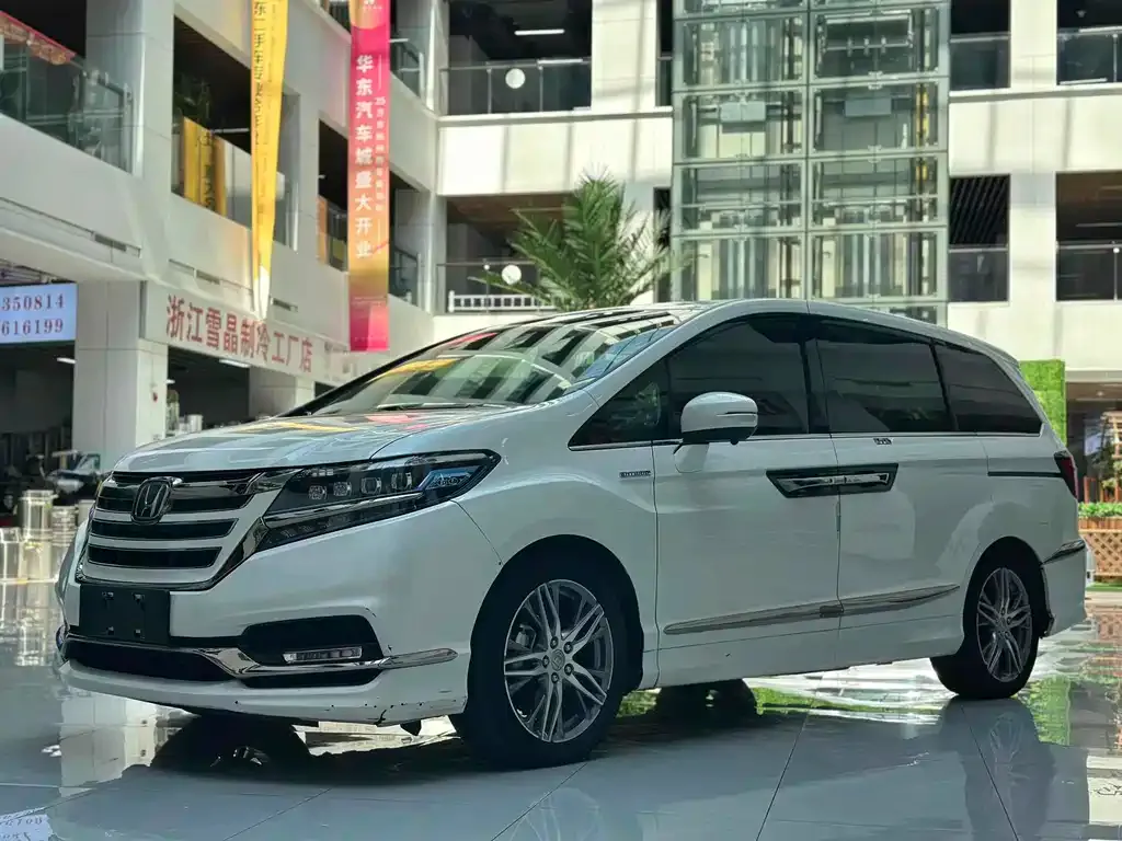 Honda Elysion 2021 из CN, фото 1
