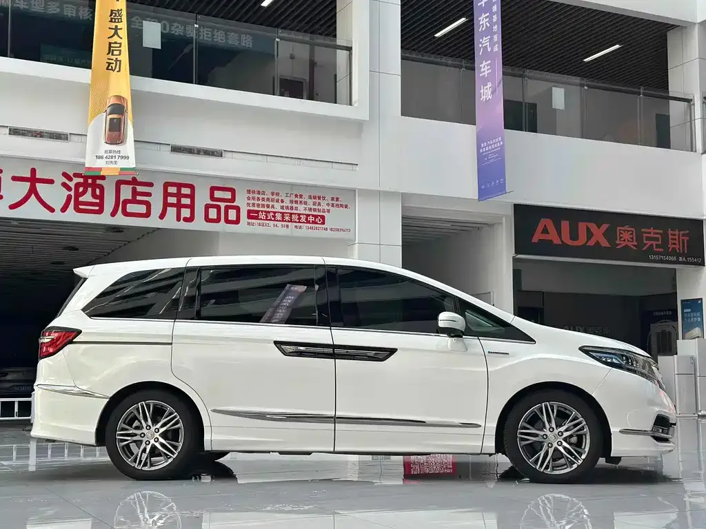 Honda Elysion 2021 из CN, фото 4