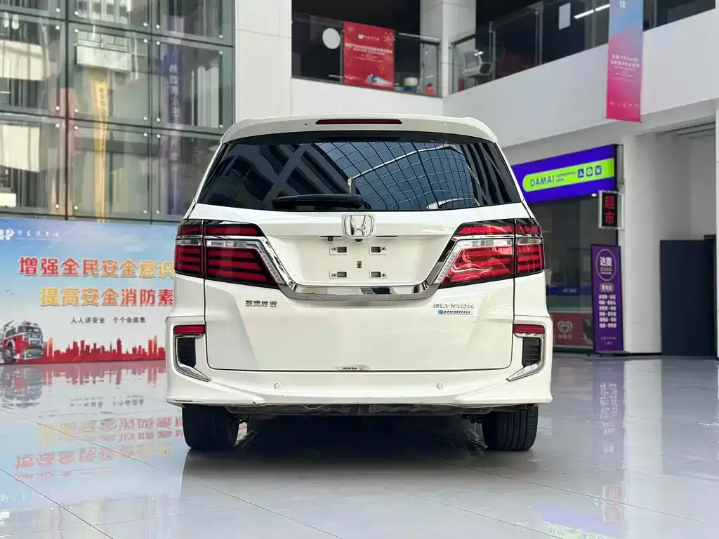 Honda Elysion 2021 из CN, фото 6