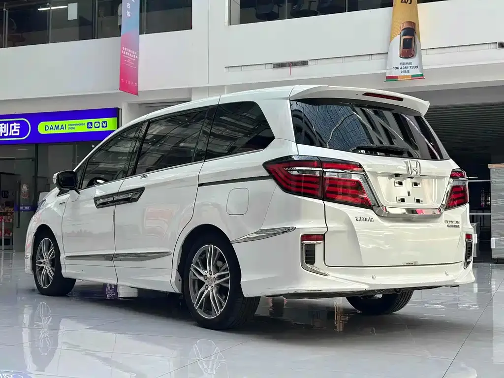 Honda Elysion 2021 из CN, фото 8