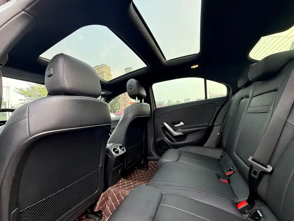 Mercedes-Benz A-Class 2023 из CN, фото 10
