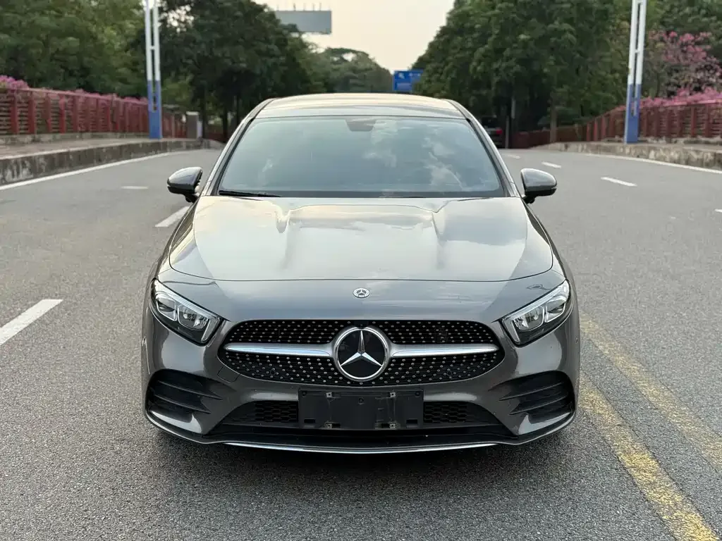 Mercedes-Benz A-Class 2023 из CN, фото 2