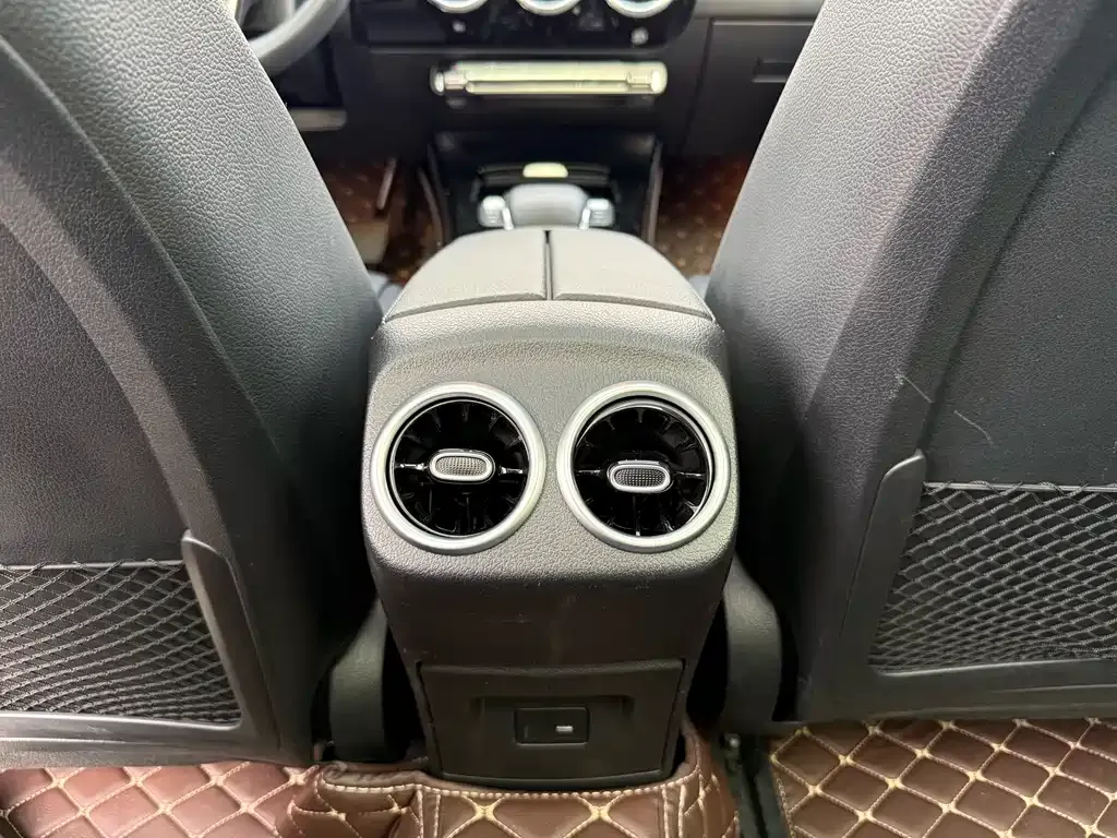 Mercedes-Benz A-Class 2023 из CN, фото 9