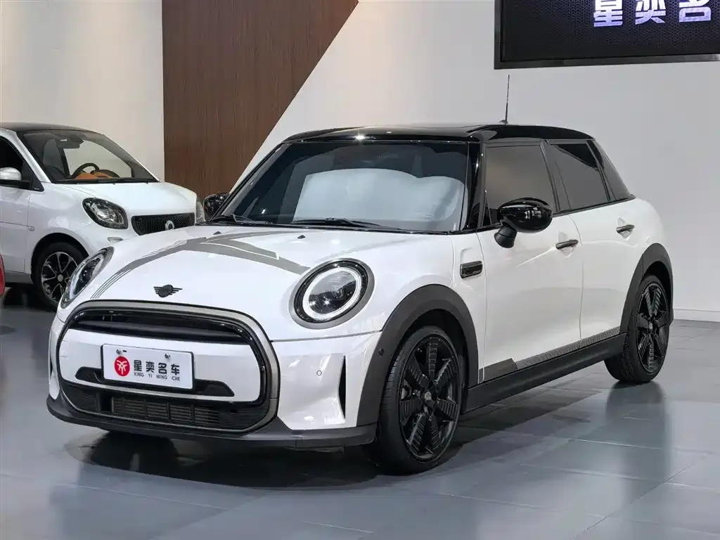 MINI Cooper (3-door) — фото 1