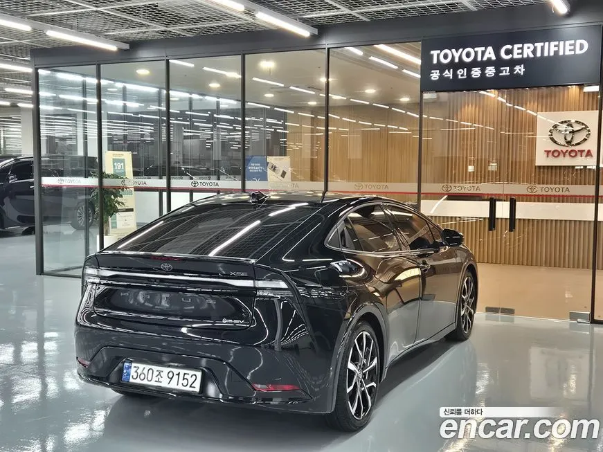 Toyota Prius 2024 из KR, фото 2