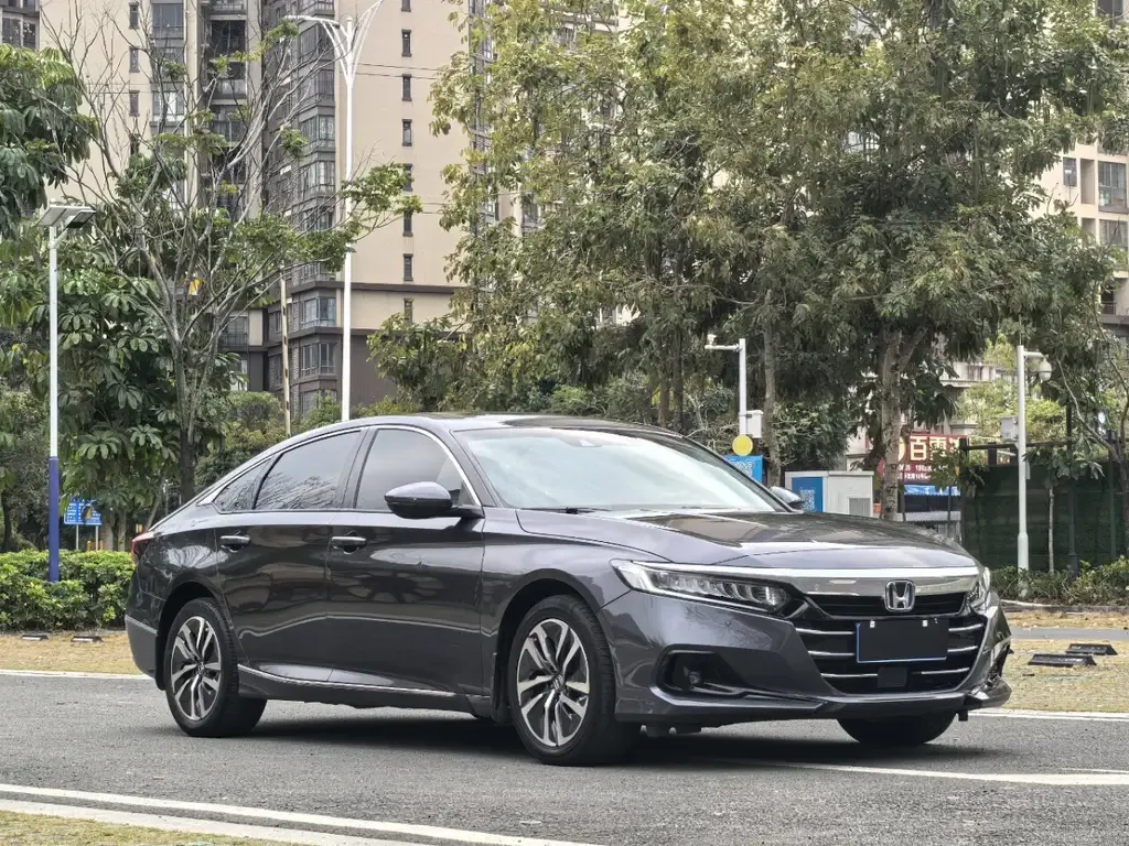 Honda Accord — фото 3