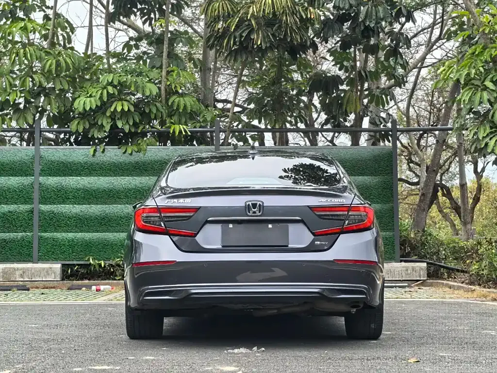 Honda Accord — фото 5