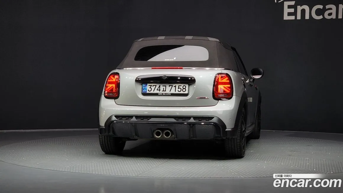 Mini Cooper Convertible 2024 из KR, фото 4